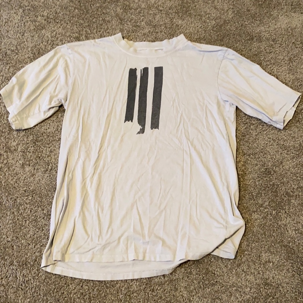 Oversized Hillsong Young & Free  “Selah” Tee